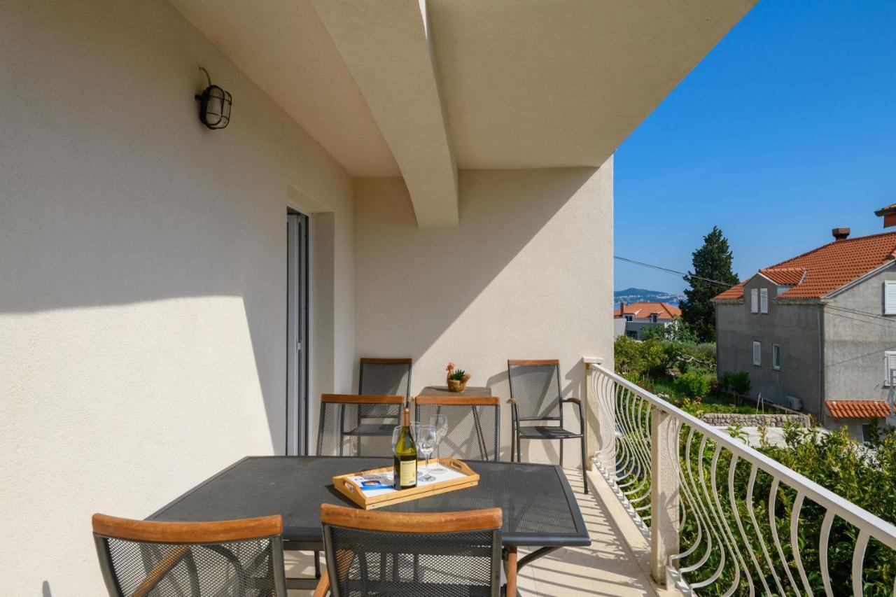 Holiday Residence Zvono ムリニ エクステリア 写真