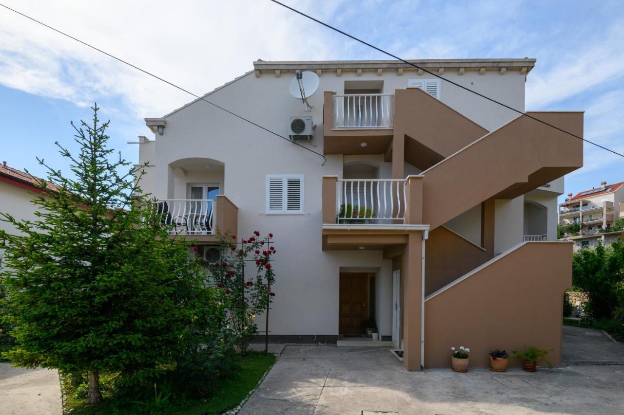 Holiday Residence Zvono ムリニ エクステリア 写真