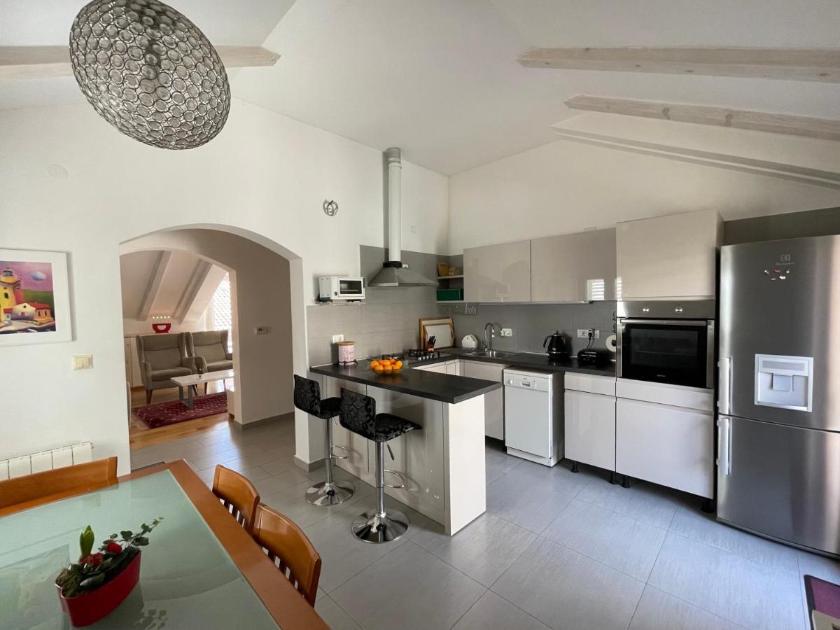 Holiday Residence Zvono ムリニ エクステリア 写真