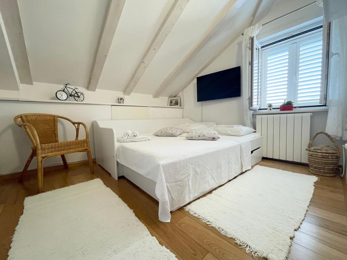Holiday Residence Zvono ムリニ エクステリア 写真